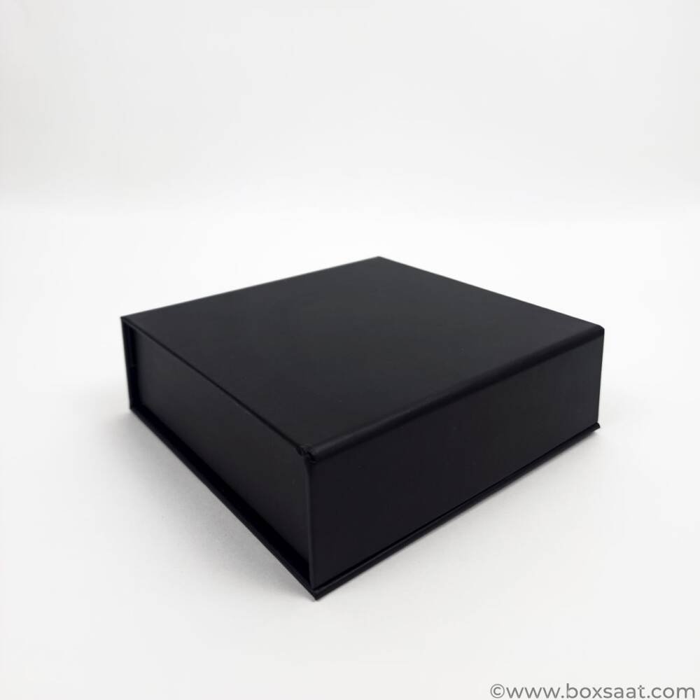 Chocolate Box - Magnetic Flap Model - Black Color - 9pcs - Closed