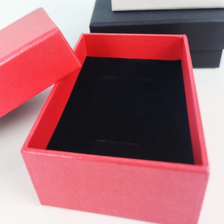 Elegant Jewelry Gift Boxes in Dubai – Premium Packaging by Boxsaat 1 Jewellery box for ring and earrings-